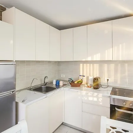 Blloku 公寓 地拉那